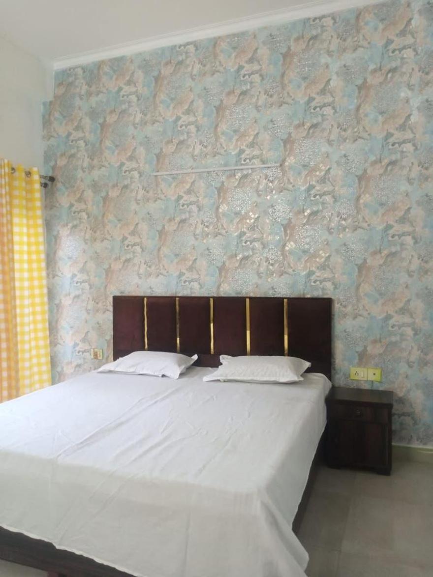 Paramount Golf Foreste Greater Noida Extérieur photo